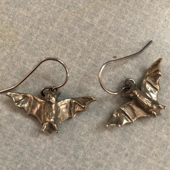 ❌SOLD❌ Silver Bat Dangle Earrings - Picture 2 of 6